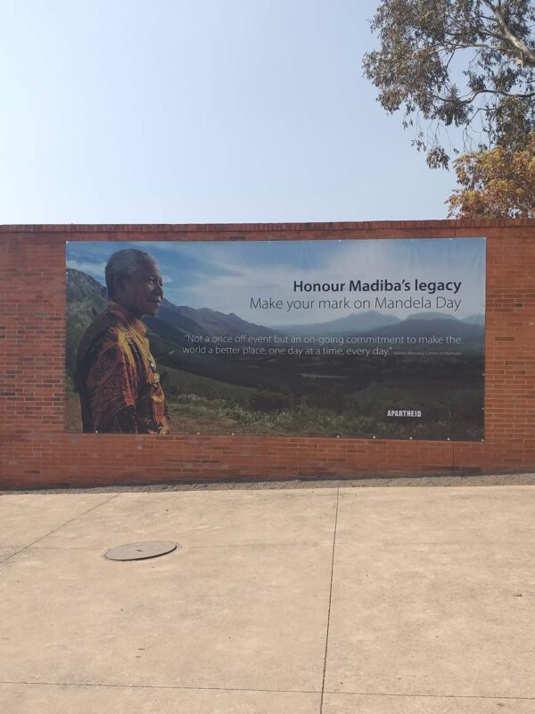 Johannesburg and Apartheid Museum Tour - Image 5